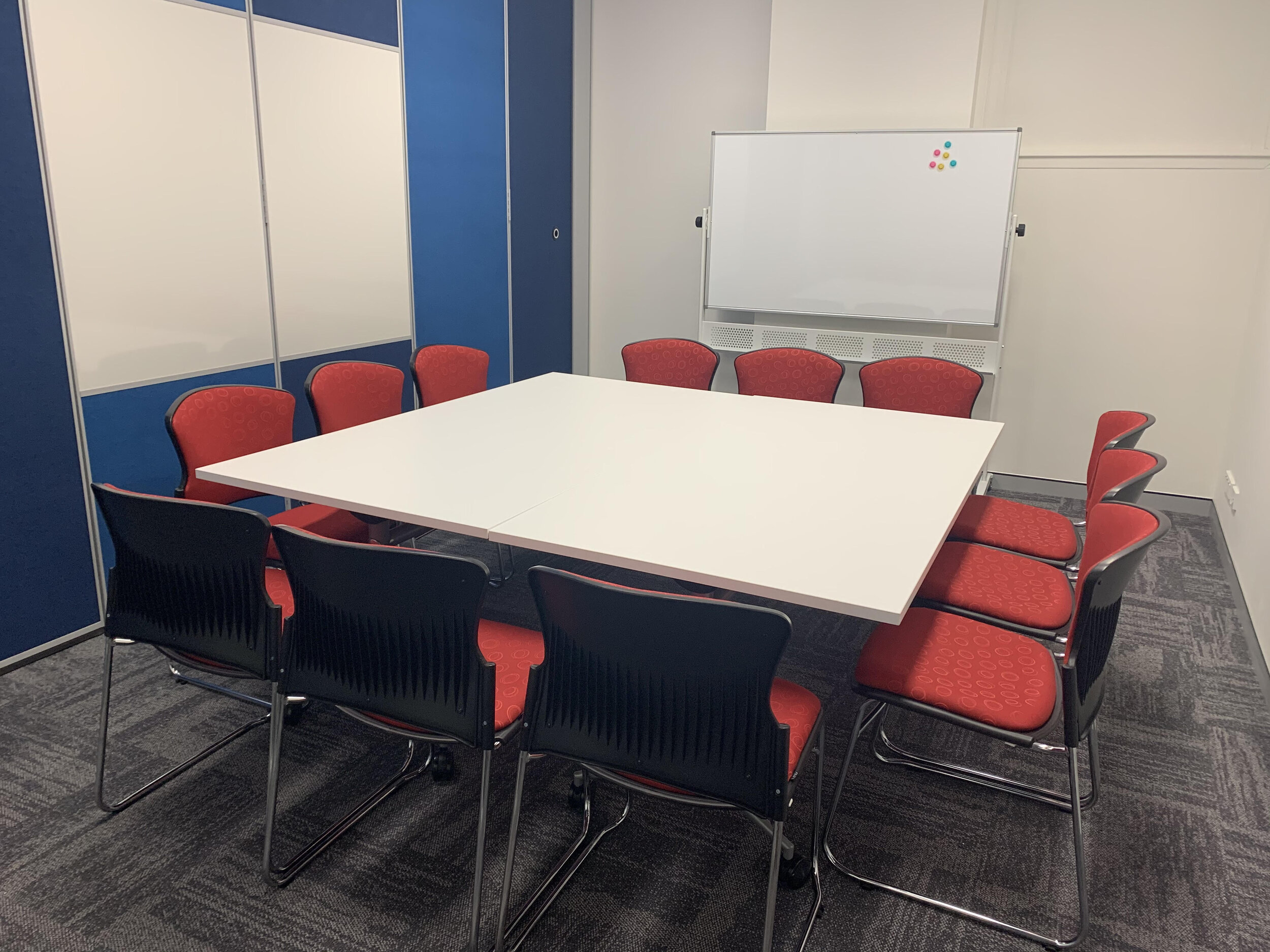 MeetingRoom2